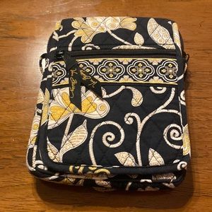 Vera Bradley Crossbody purse. Black/Gold/Cream.
